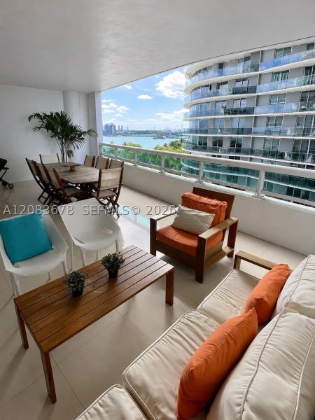 Comprar apartamento no 1800 Club 612