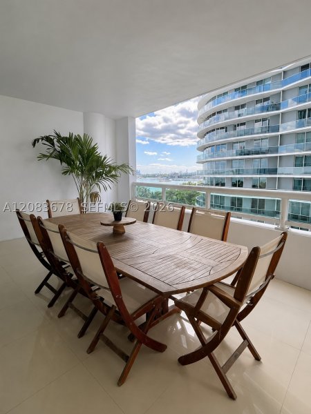 Comprar apartamento no 1800 Club 612