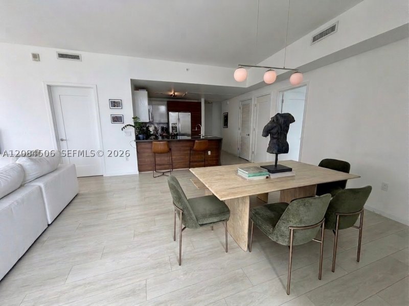 Aluguel de apartamento no The Crimson Miami 1002