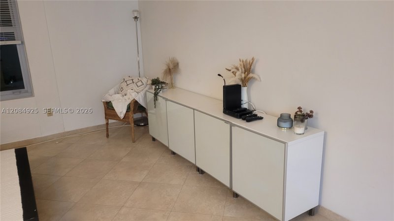 Alquiler de apartamento en Triton Towers 606