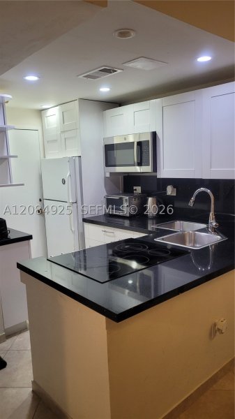 Alquiler de apartamento en Triton Towers 606