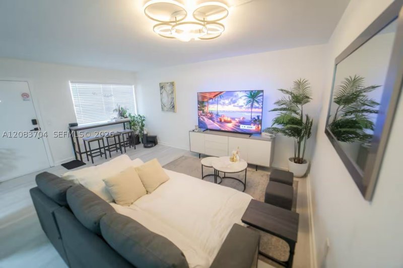 Alquiler de apartamento en Bayshore Yacht Tennis Club 1016