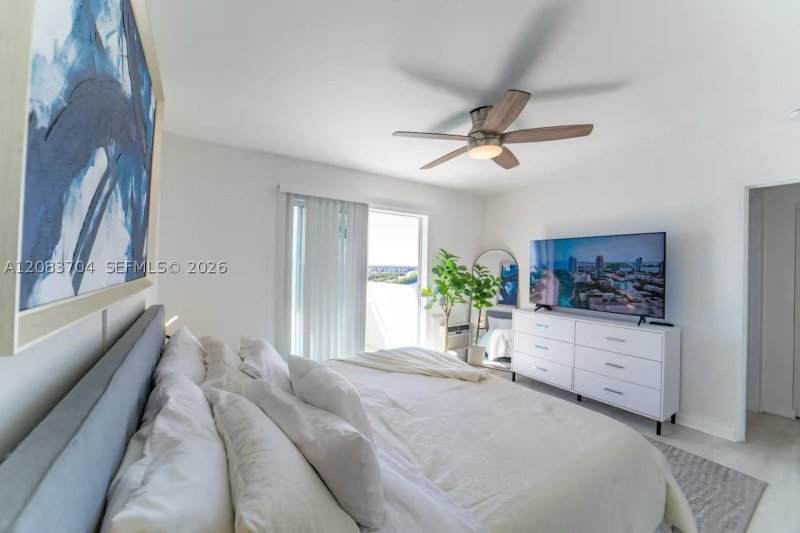 Alquiler de apartamento en Bayshore Yacht Tennis Club 1016