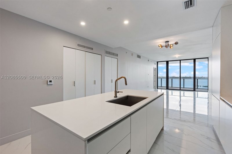 Aluguel de apartamento no Aria Reserve Miami 2206