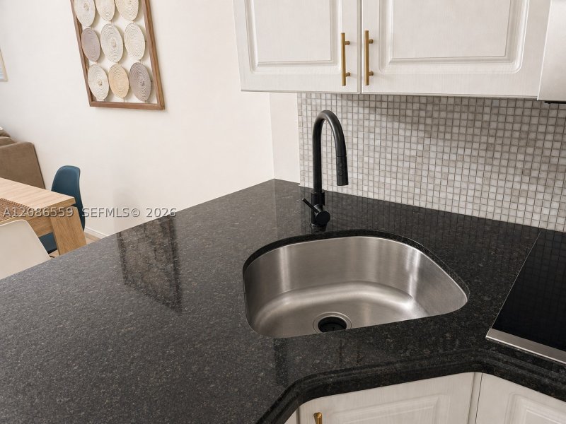 Alquiler de apartamento en Triton Towers 1508