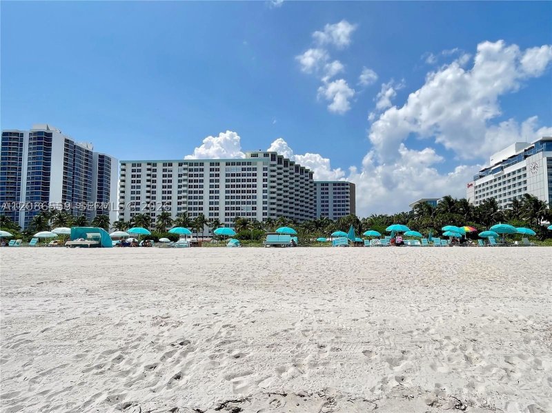 Alquiler de apartamento en Triton Towers 1508