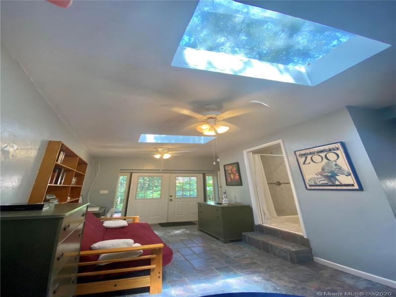 Property photo # 9