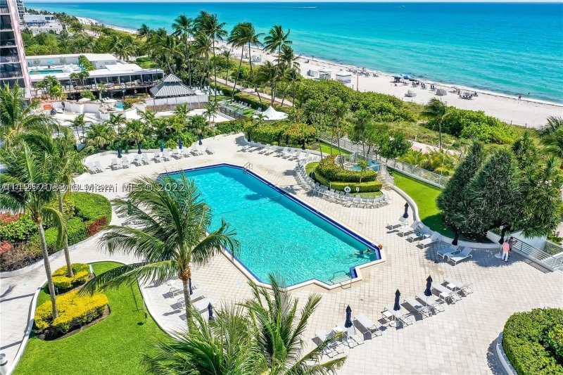 Apartment for rent at Yacht Club at Portofino 309