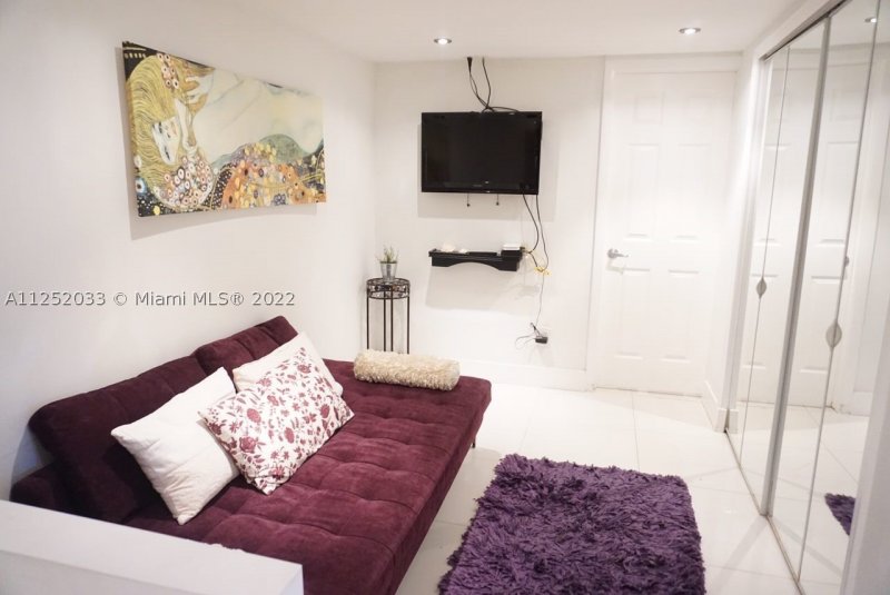 Apartment for rent at Yacht Club at Portofino 309