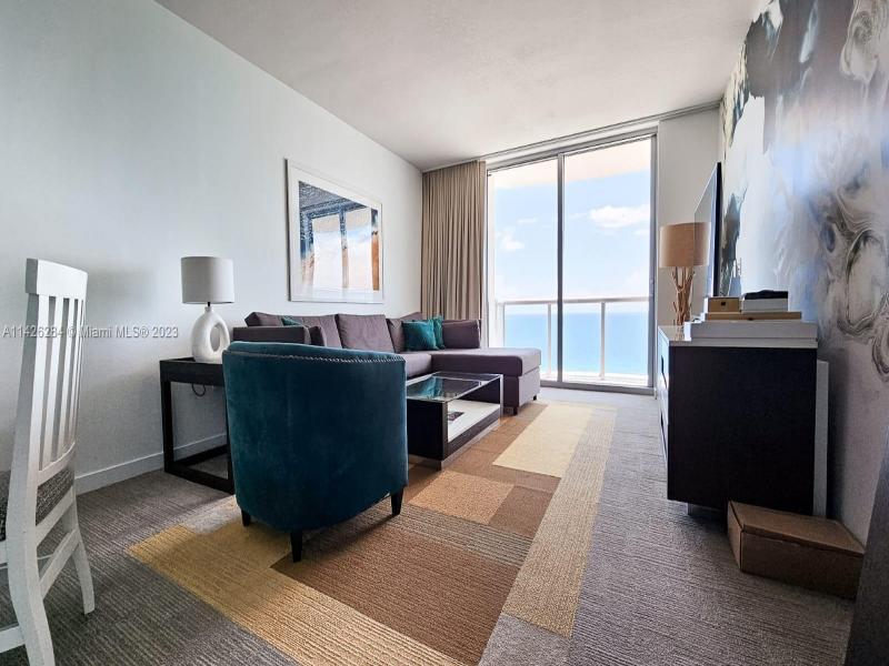 Sole Apt #1102