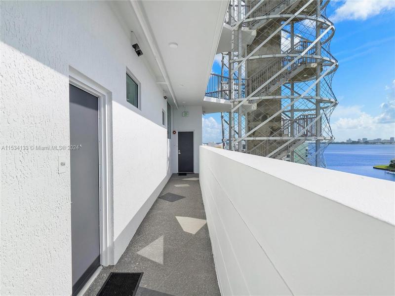 Rent A11534133 Vizcayne Everglades On The Bay, Condo 903 Listed For