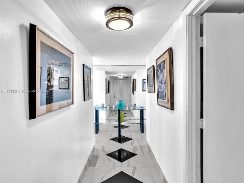 The Summit Apt #1112N