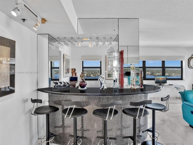 Condo for sale at The Summit 1112N