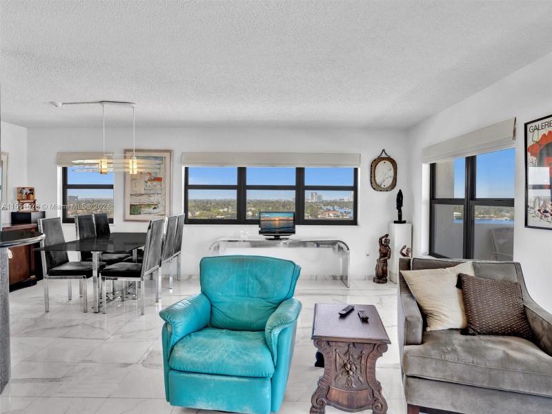 Condo for sale at The Summit 1112N