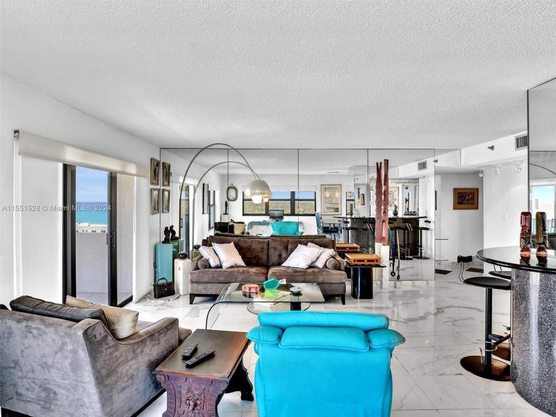 Condo for sale at The Summit 1112N