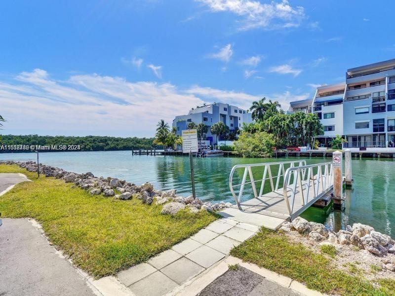 Comprar apartamento en Coastal Towers 320