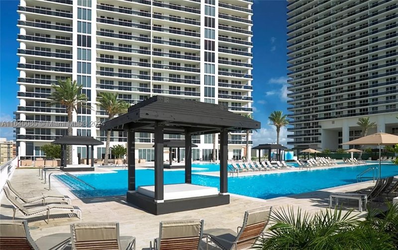 Comprar apartamento no Beach Club One 3809
