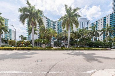 Tides Hollywood Beach Apt #14c