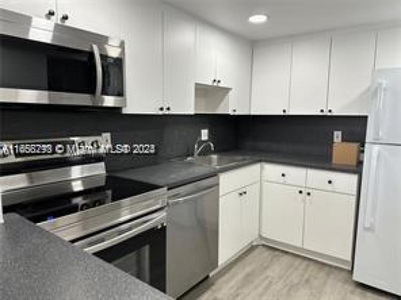 Sailboat Cay Apt #801