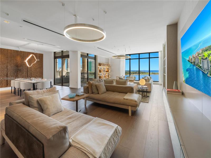 Condo for sale at Palazzo Del Sol 7065