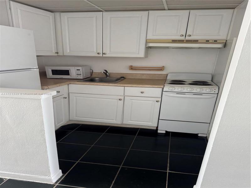 Comprar apartamento en Bayshore Yacht Tennis Club 204