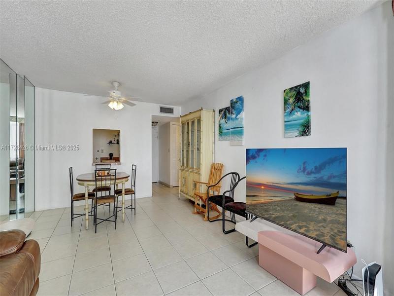 Condo for sale at Berkley South 3J