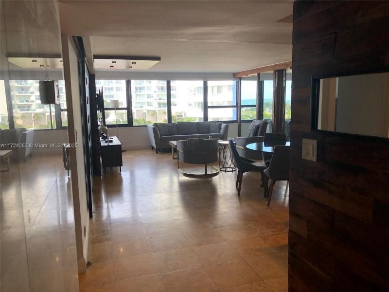 Comprar apartamento en The Alexander 501