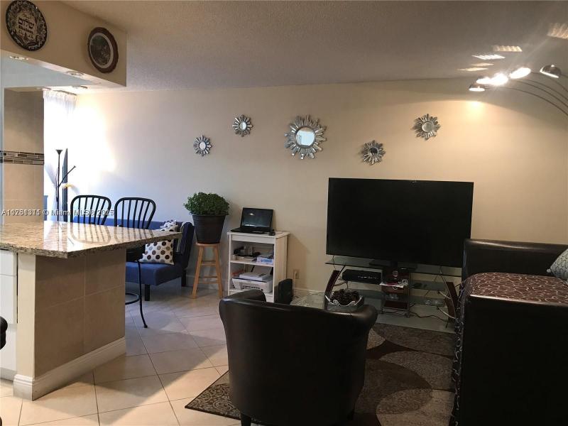 Condo for sale at Plaza of the Americas 701