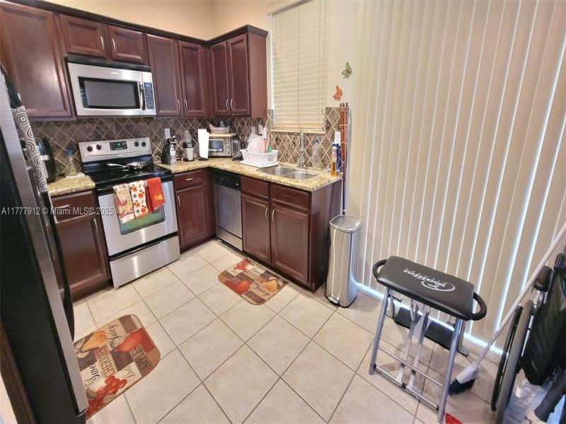 Property photo # 6