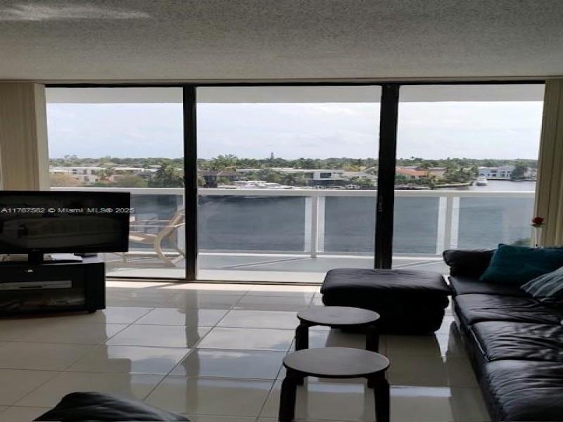 Comprar apartamento en Waterview 646