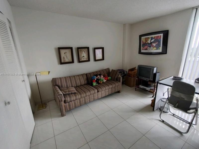 Comprar apartamento en Waterview 646