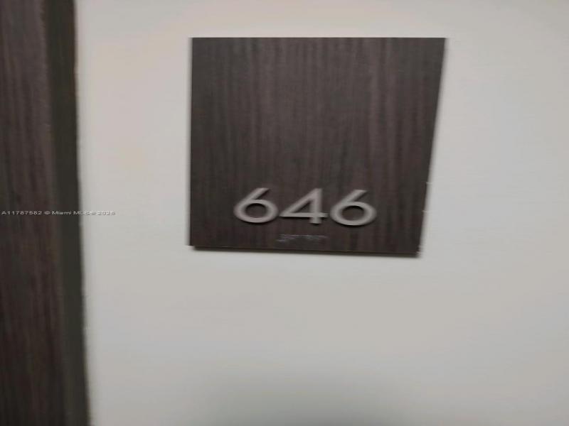 Comprar apartamento en Waterview 646