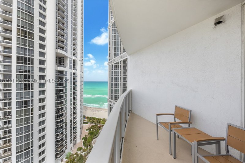 Condo for sale at Trump International Sonesta Beach Resort 1504