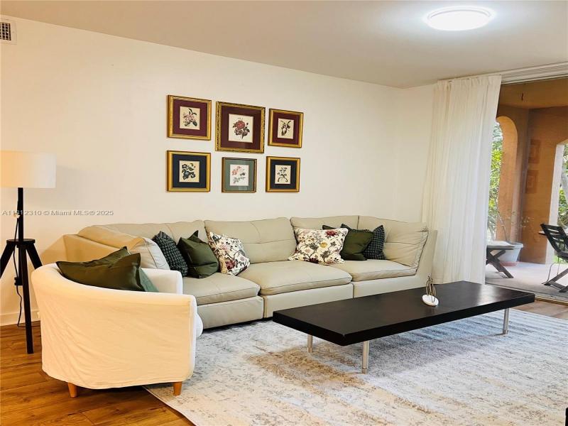 Property photo # 0