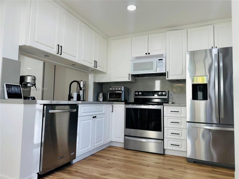 Property photo # 9