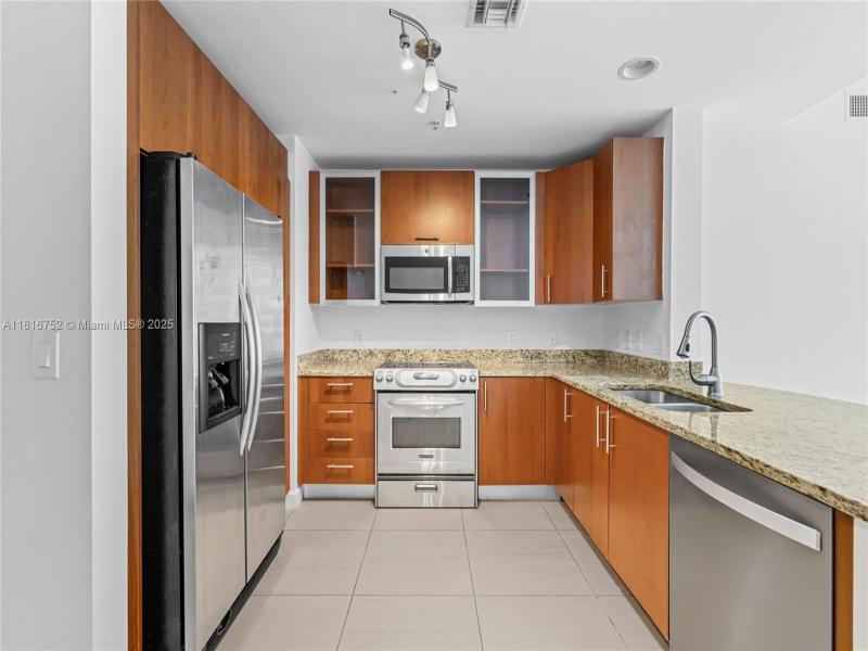 Property photo # 6