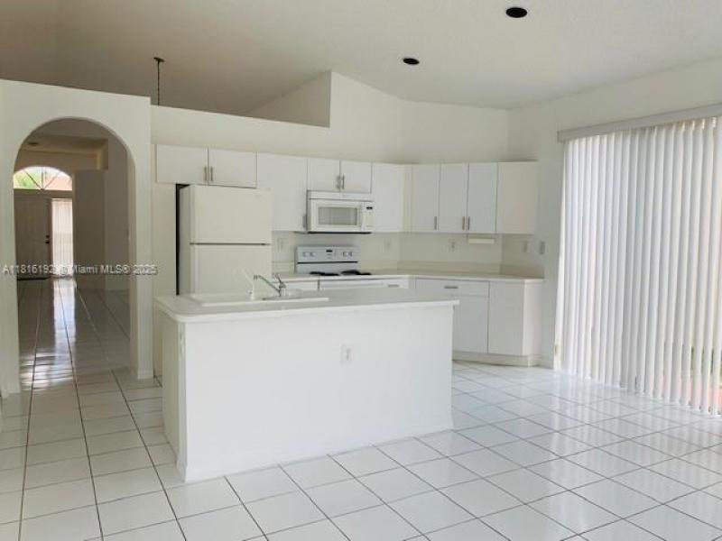 Property photo # 8