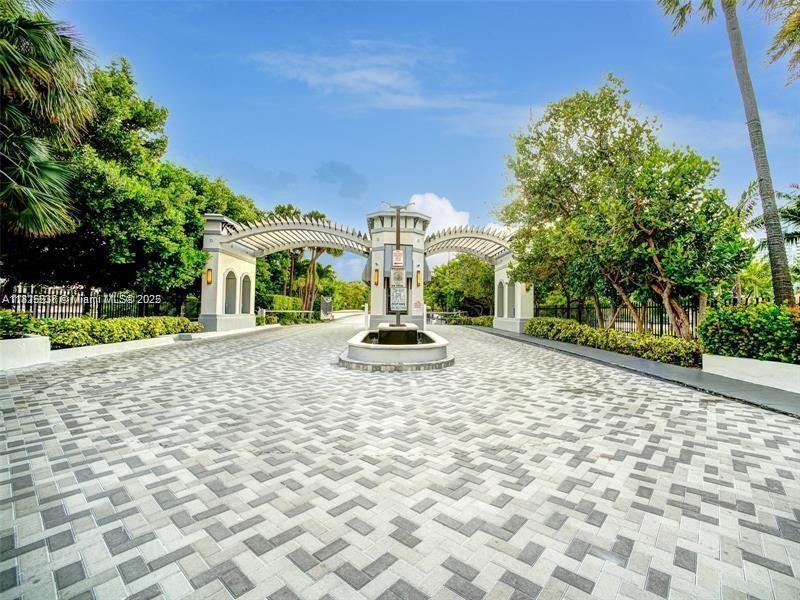 Property photo # 2