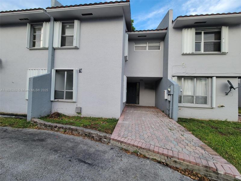 Property photo # 0