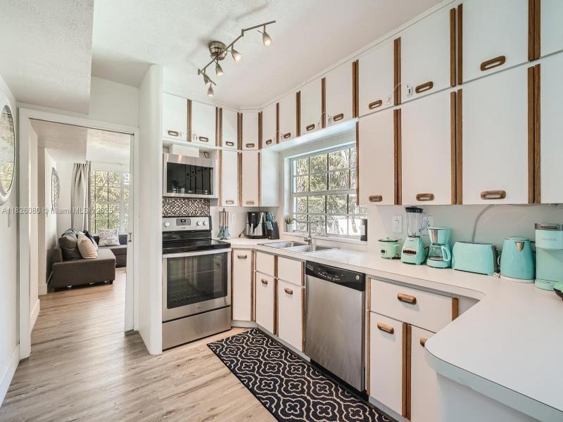 Property photo # 3