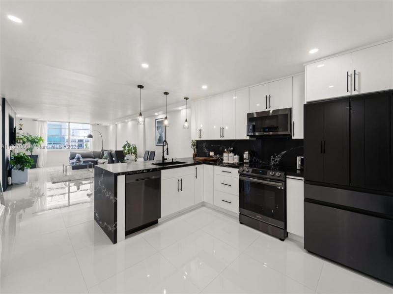 Property photo # 9