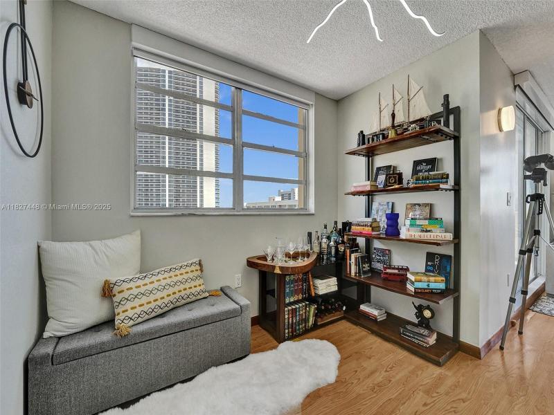 Condo for sale at Plaza Towers North 1702