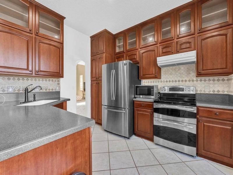 Property photo # 6