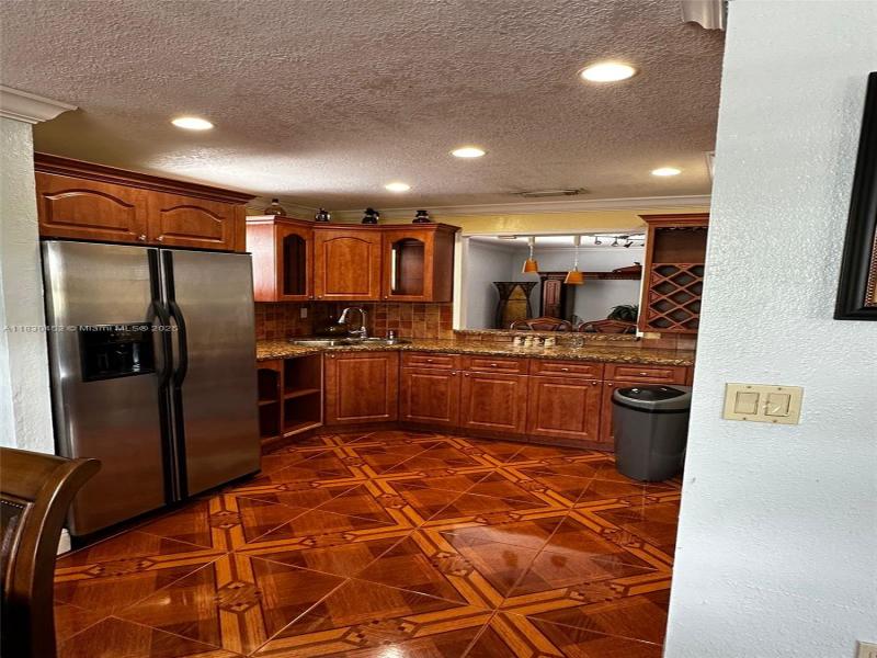 Property photo # 7