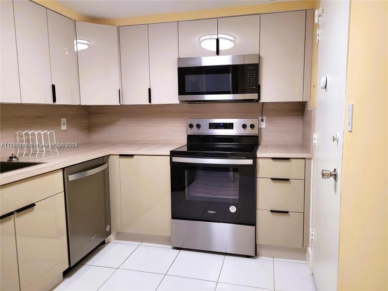 Property photo # 6