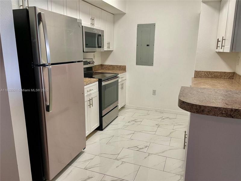 Property photo # 9