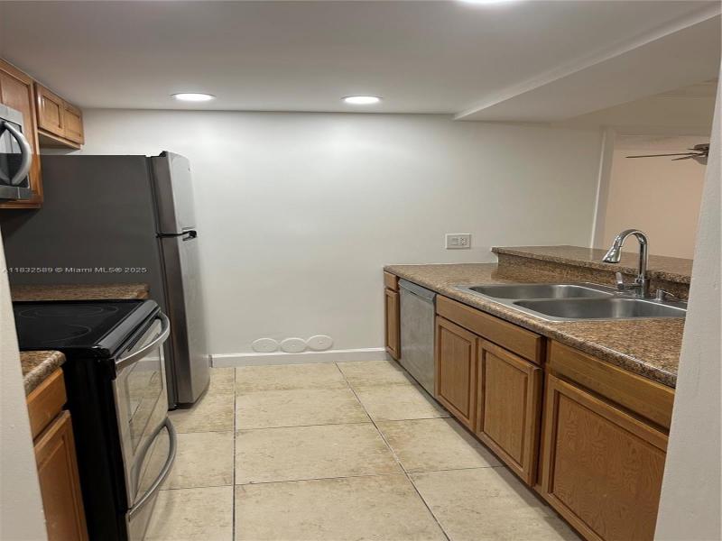 Property photo # 8