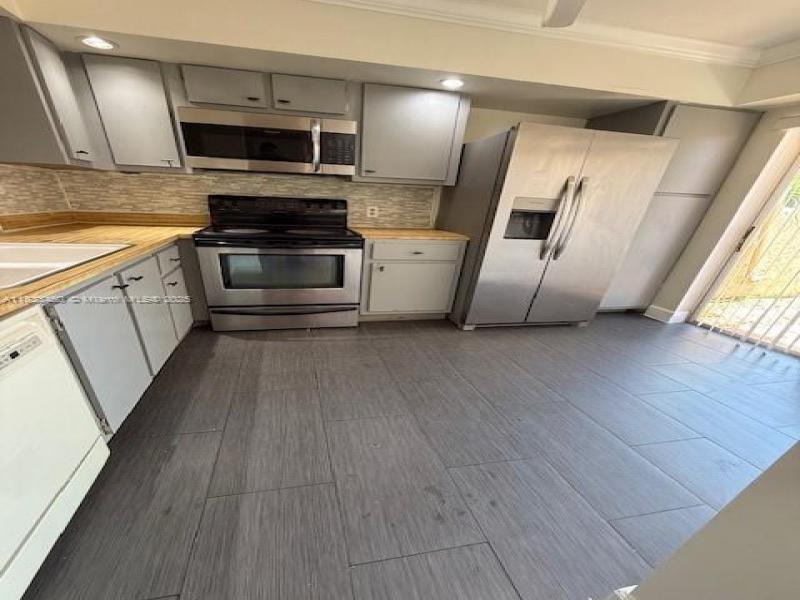 Property photo # 8