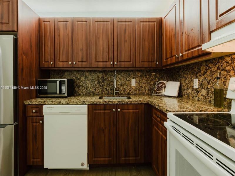 Property photo # 4