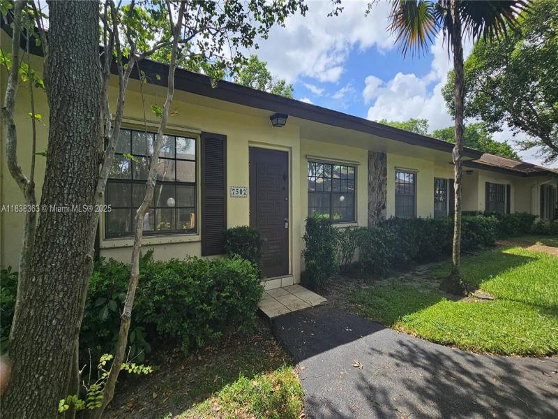 Property photo # 0